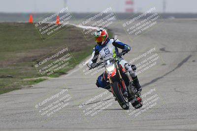 media/Nov-29-2025-TrackDaz (Sat) [[10ae2d9bce]]/B Group/Session 3 (Outside Grapevine)/